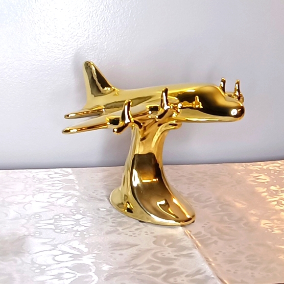 Gold Airplane Figurine - Picture 4 of 12